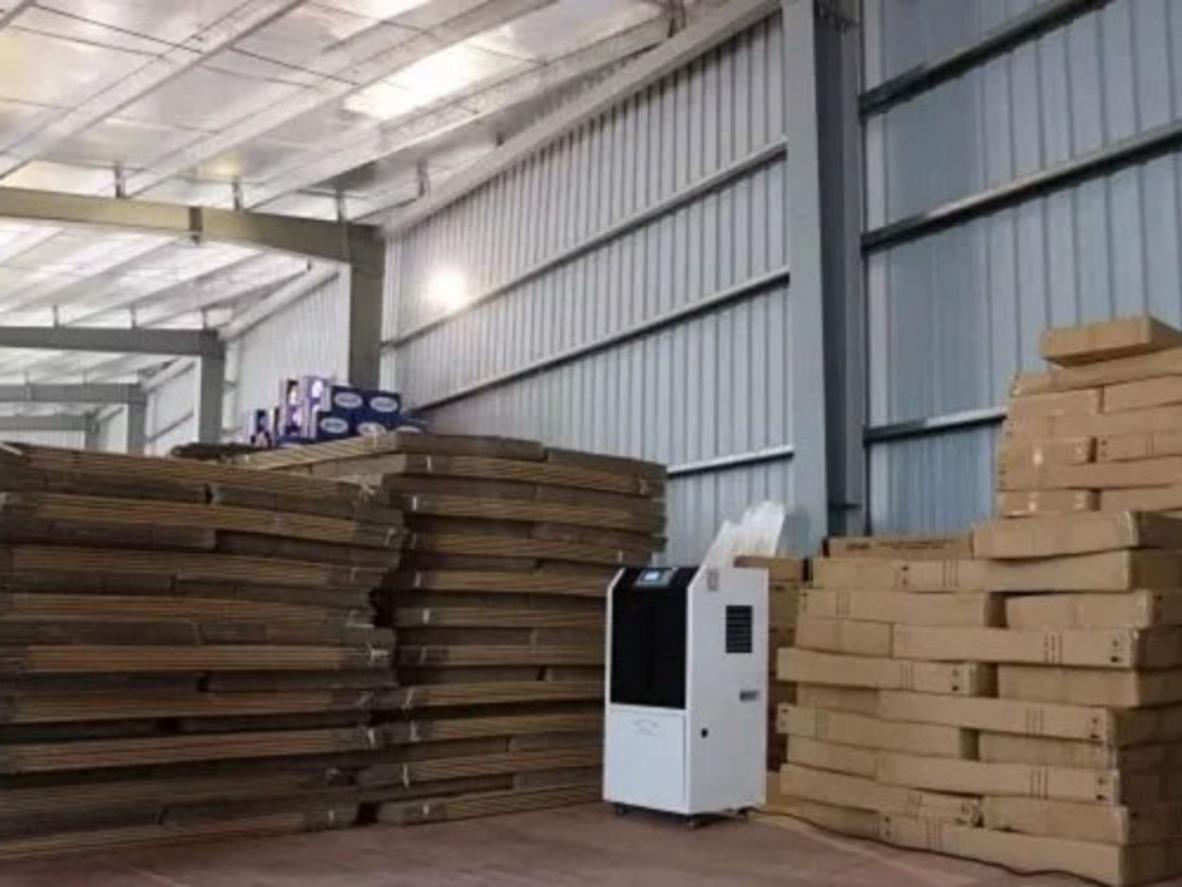 Công suất 90 lít/ngày và 1150W cho không gian 110-150m2.