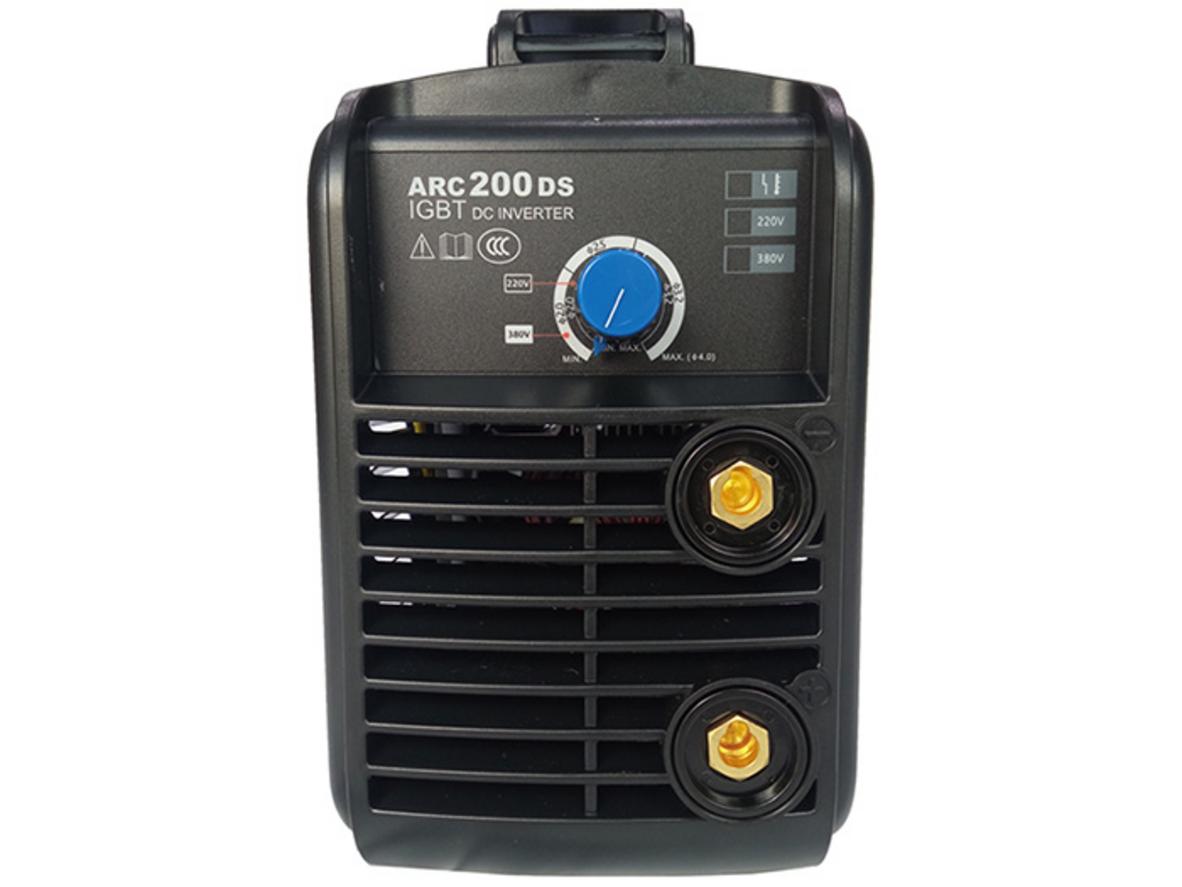 Arc Force và Hot Start hỗ trợ mồi que nhanh, hạn chế dính que.
