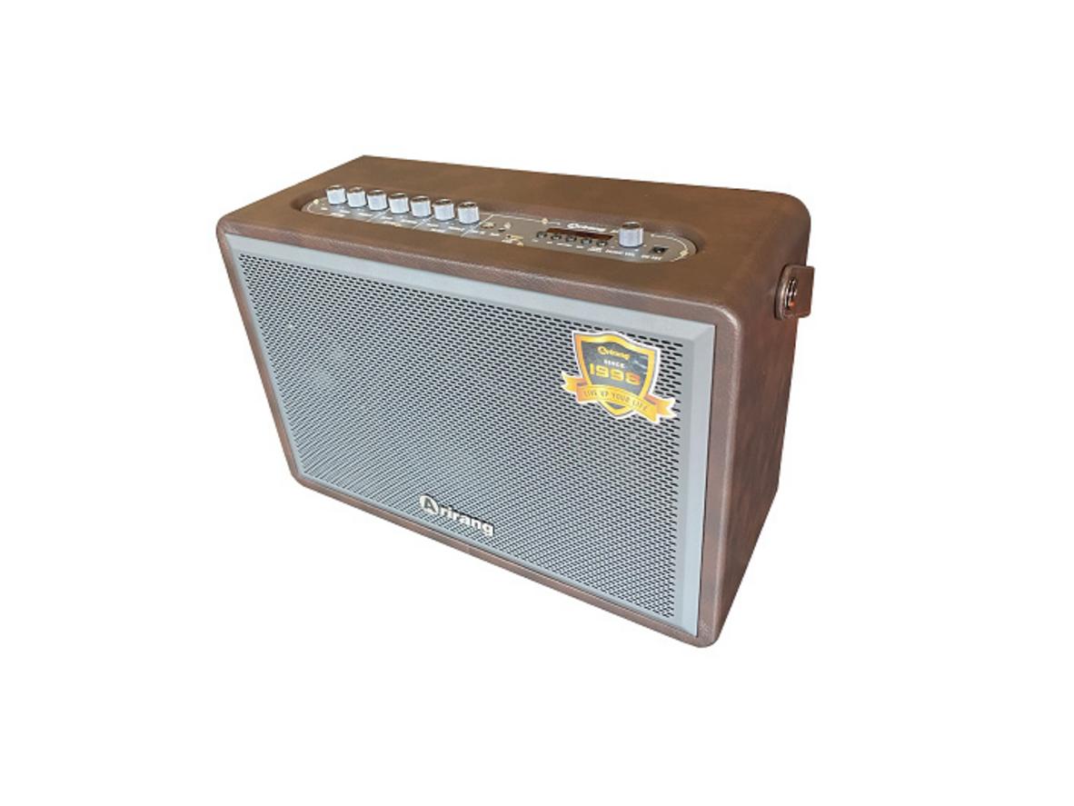 Công suất thực 80W phù hợp cho nhu cầu karaoke gia đình và tụ họp nhỏ.