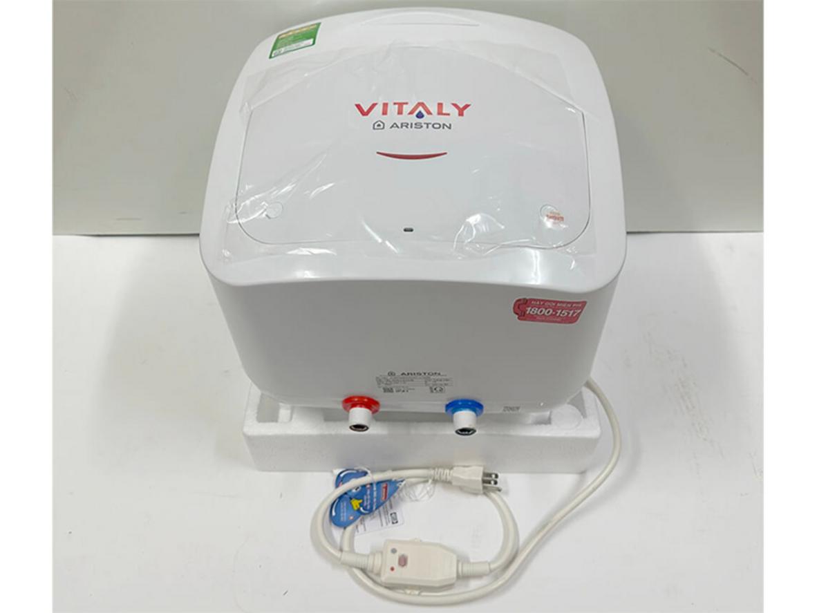 Dung tích 30 lít phù hợp cho nhu cầu nước nóng của gia đình 3–5 người.