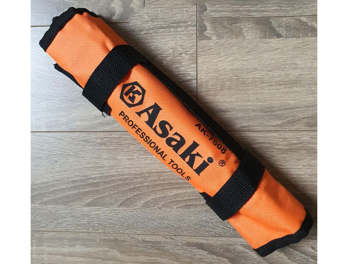 Bộ 8 chi tiết Asaki AK-7508 gồm đủ các size thông dụng từ 6x7 đến 22x24 mm.