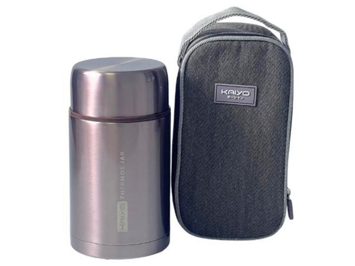 Bình ủ cháo Kaiyo 1.000ml nổi bật với dung tích lớn và túi vải cách nhiệt đi kèm.