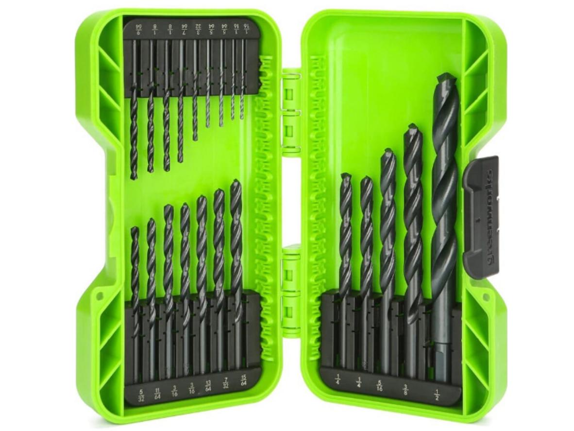 Bộ 21 mũi khoan Greenworks 3508602 gọn gàng, dễ bảo quản và dễ mang theo.