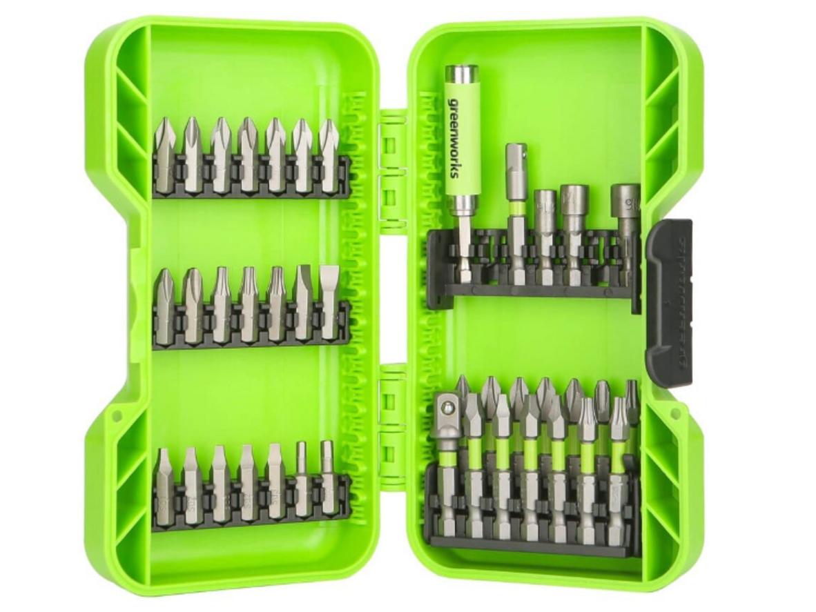 Bộ 40 mũi khoan vặn vít Greenworks 3509002 gồm 40 chi tiết, dễ tương thích và tiện dùng hằng ngày.