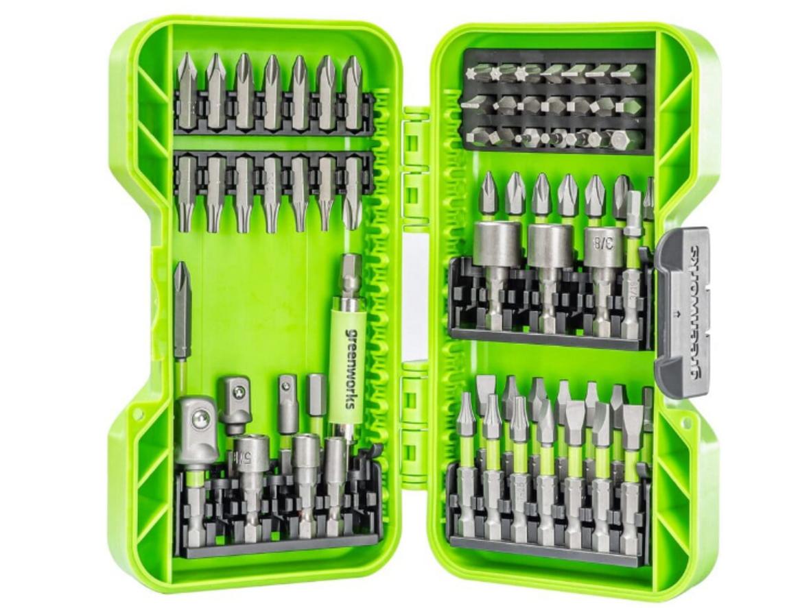 Bộ 70 mũi khoan vặn vít Greenworks 3509202 gồm 70 chi tiết, đóng gói gọn và dễ quan sát.