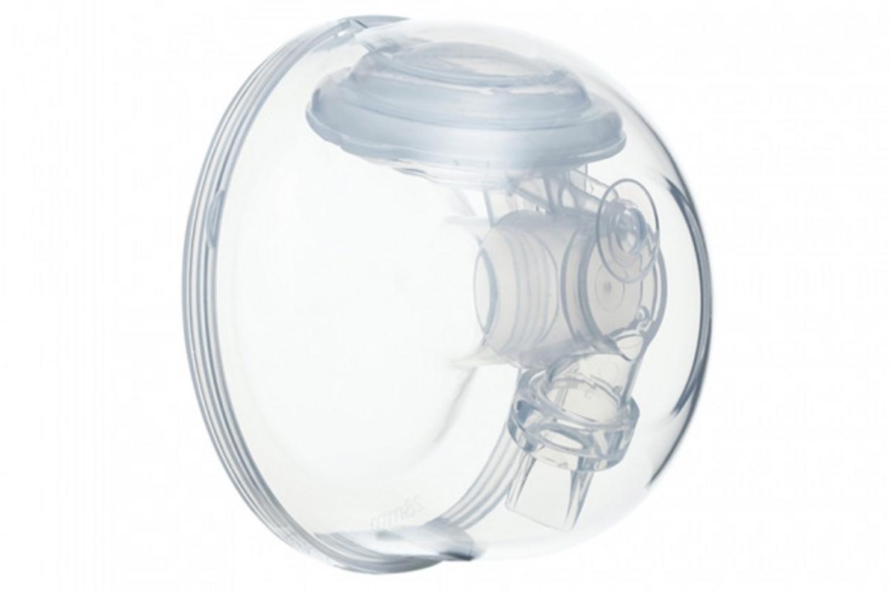 Bộ cup hút sữa rảnh tay Spectra Handsfree giúp hút sữa kín đáo và linh hoạt hơn.