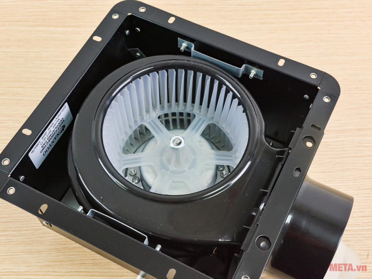 Độ ồn ≤25 dB(A) giúp quạt phù hợp khu vực cần vận hành yên tĩnh.