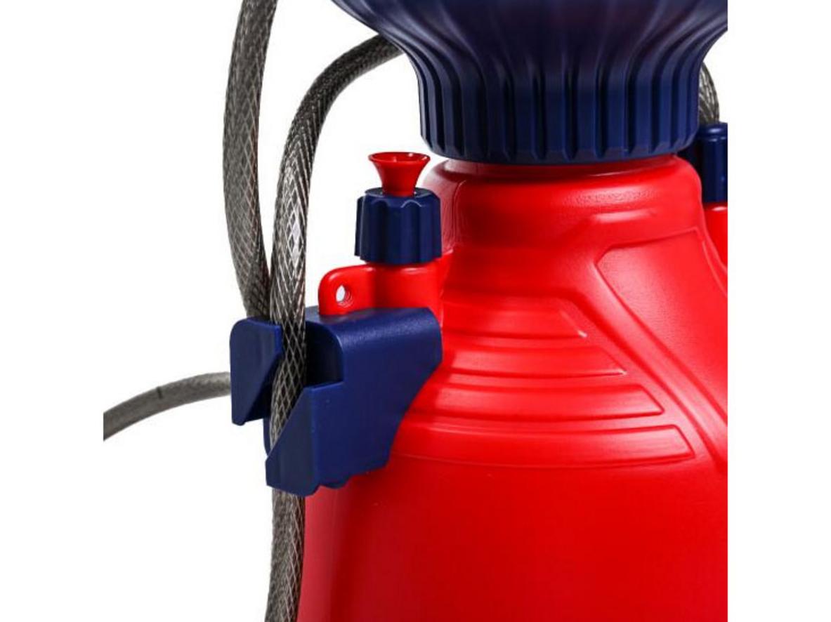 Vật liệu nhôm và thép không gỉ giúp tăng độ bền khi sử dụng với hóa chất.