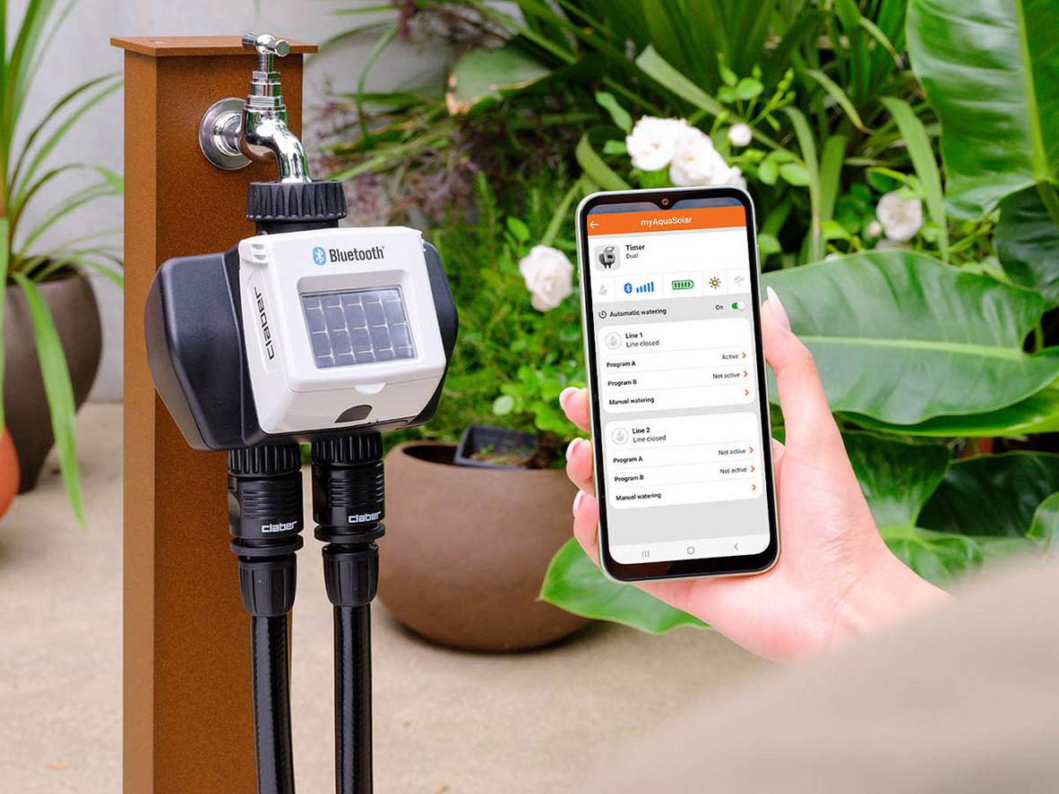 Điều khiển lịch tưới Claber 8498 trực quan qua ứng dụng myAquaSolar trên điện thoại.