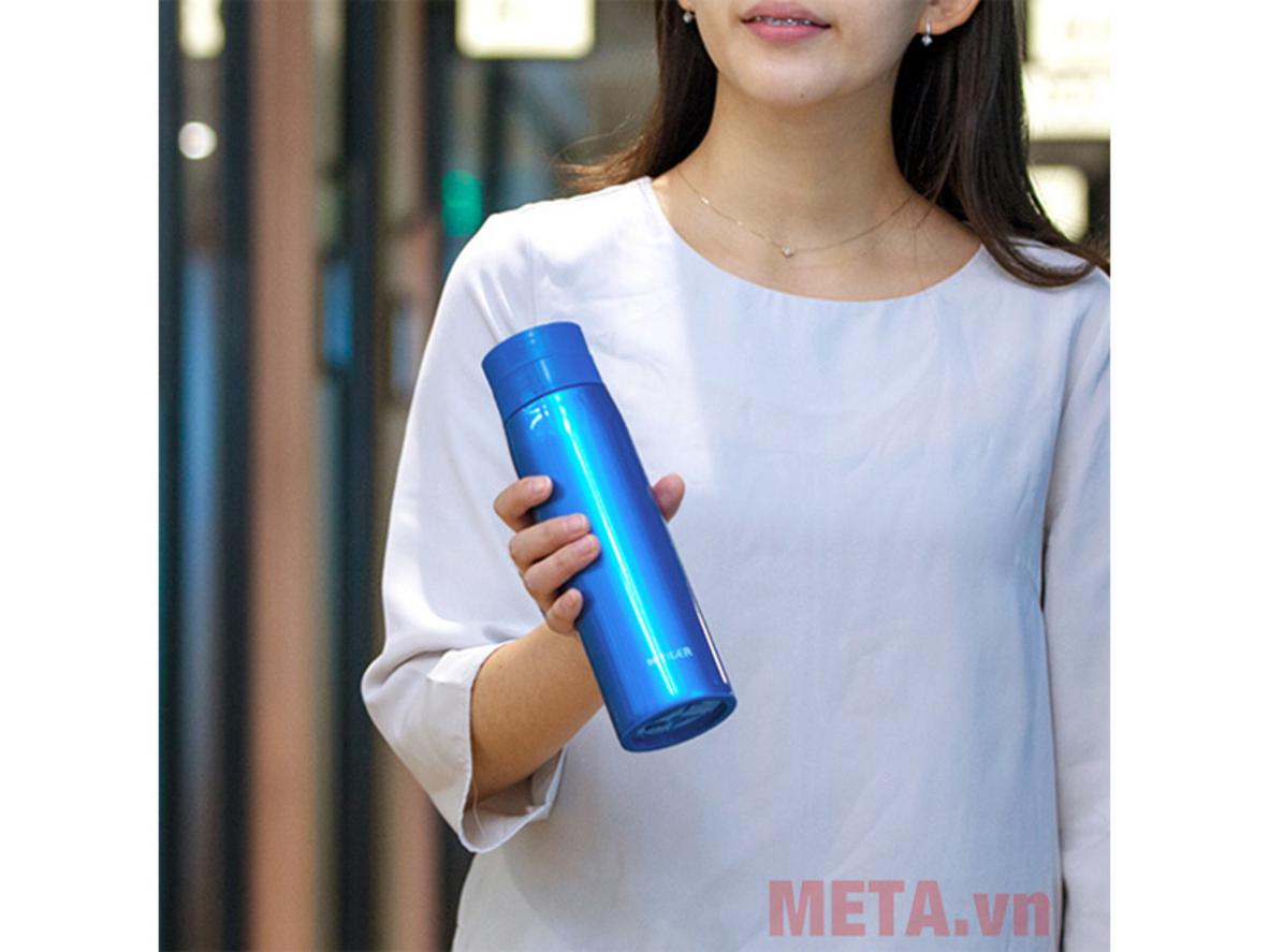 Đế nhựa chống ồn cho trải nghiệm sử dụng êm hơn.