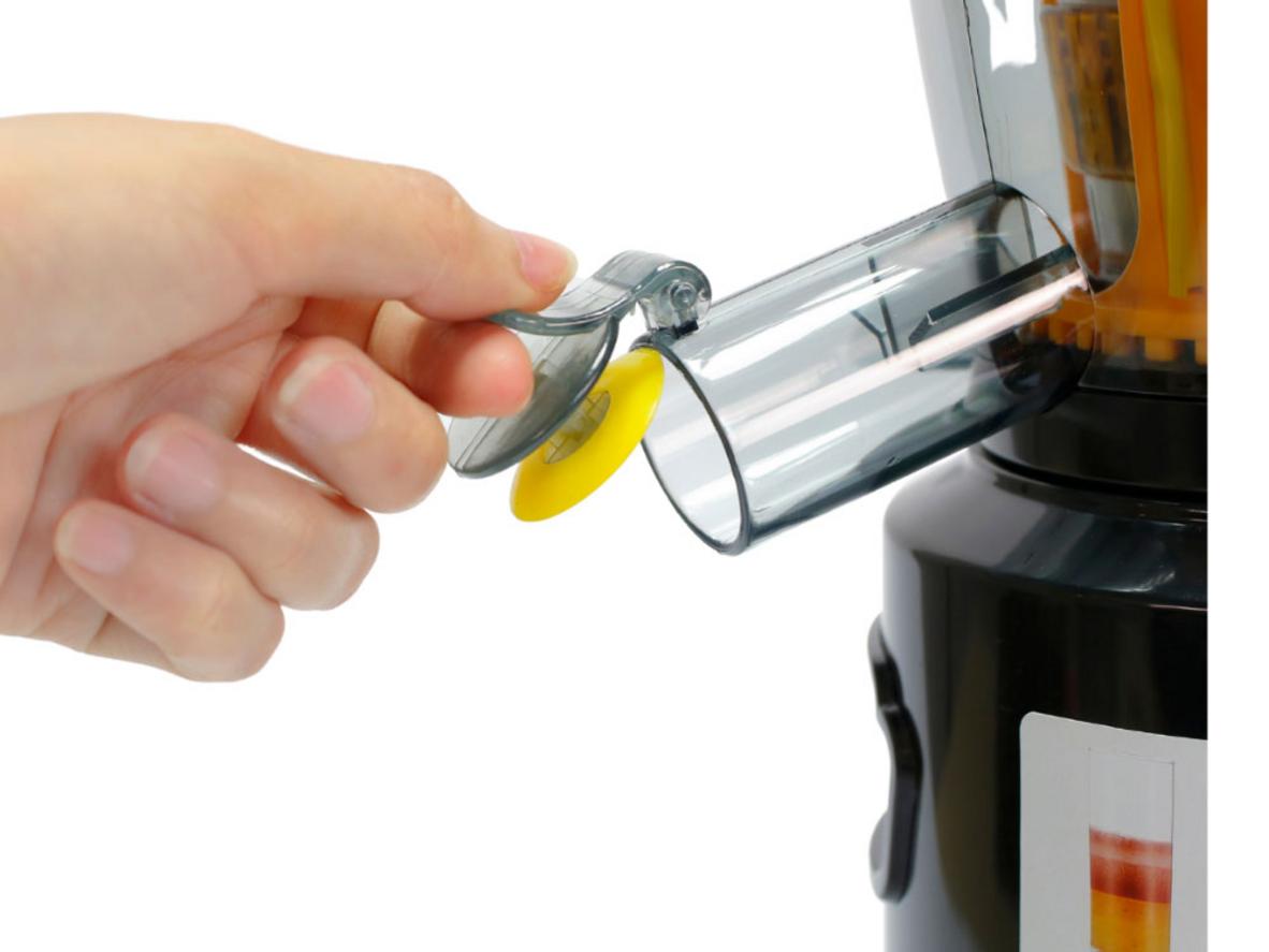 Dễ vệ sinh với phụ kiện đi kèm