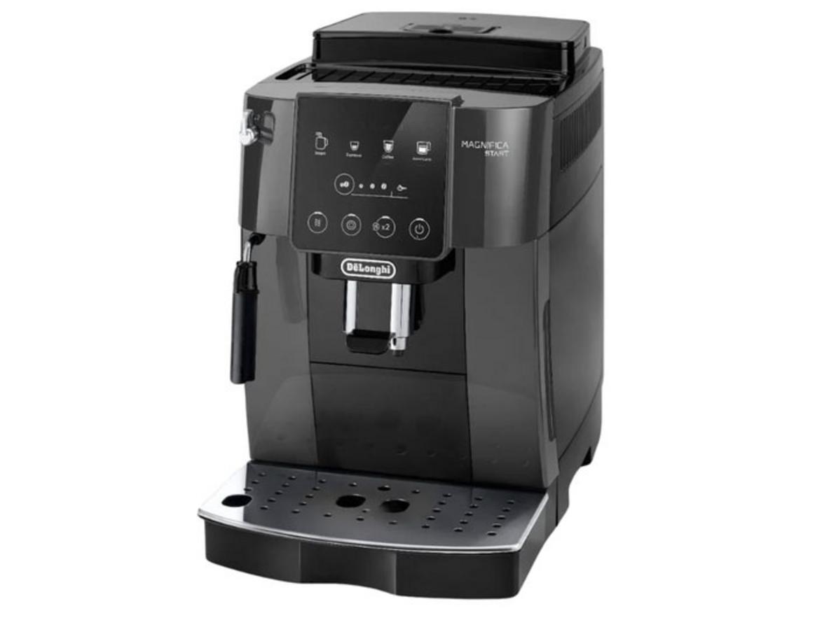 Bình nước 1.8 lít và ngăn hạt 250g phù hợp nhu cầu dùng hằng ngày.