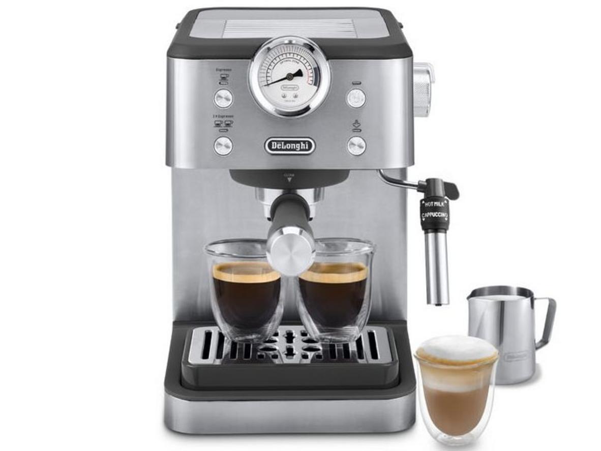 Vòi hơi 2 chế độ hỗ trợ tạo bọt sữa cho cappuccino và latte.