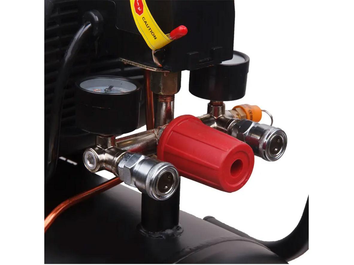 Động cơ 2HP và lưu lượng 200L/phút cho nhu cầu làm việc hằng ngày