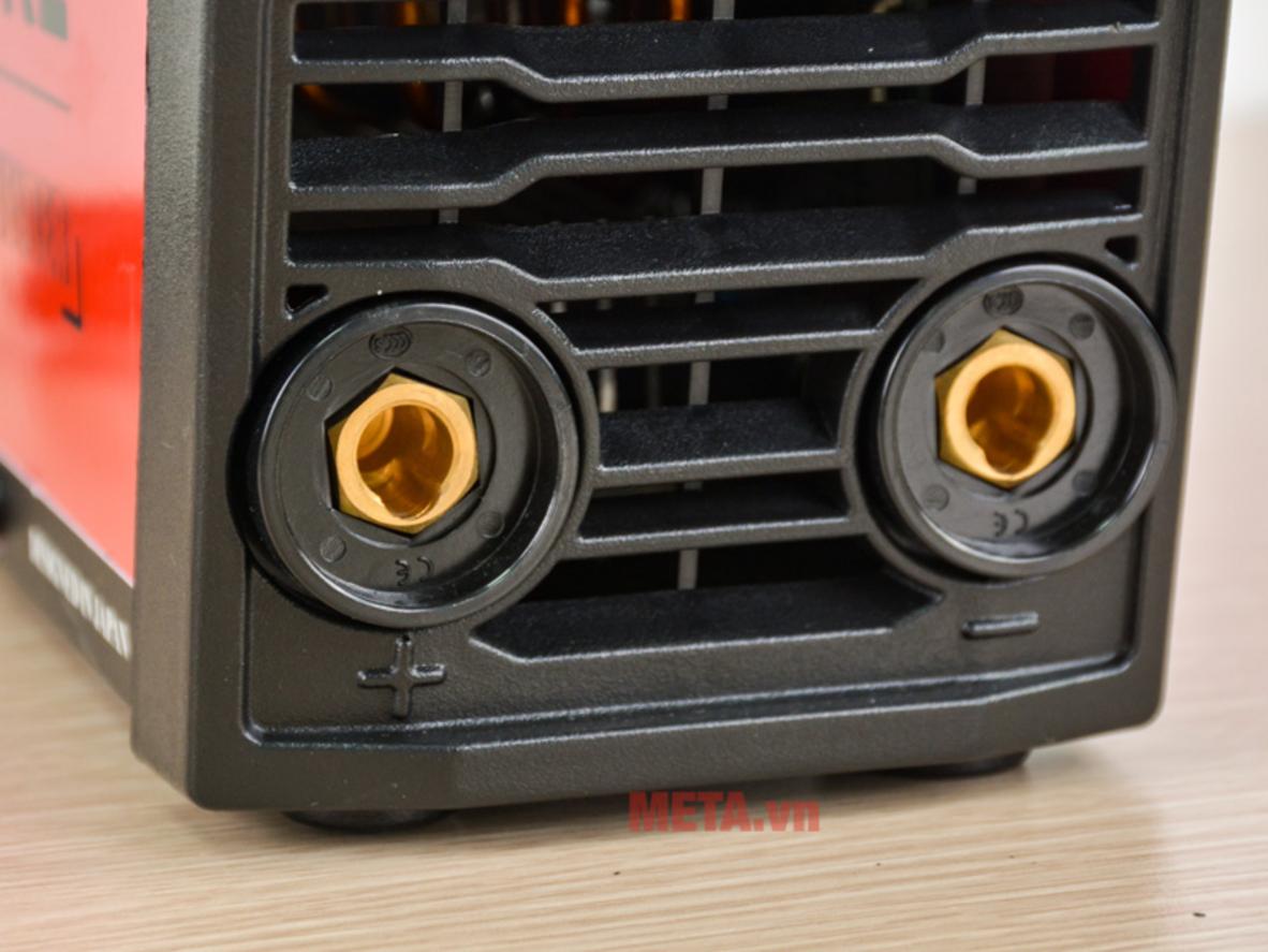 Dải dòng 20A – 200A cho phép chọn mức hàn phù hợp từng vật liệu.