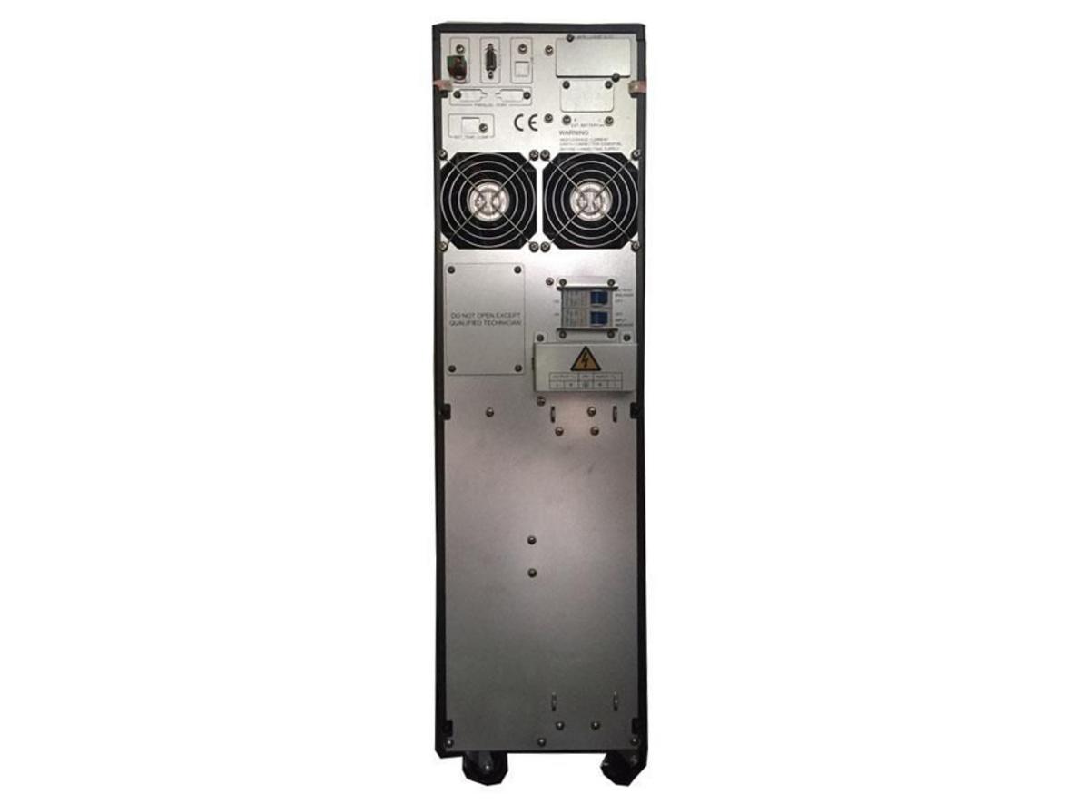 Công nghệ online double-conversion với DSP control giúp nguồn ra ổn định hơn.