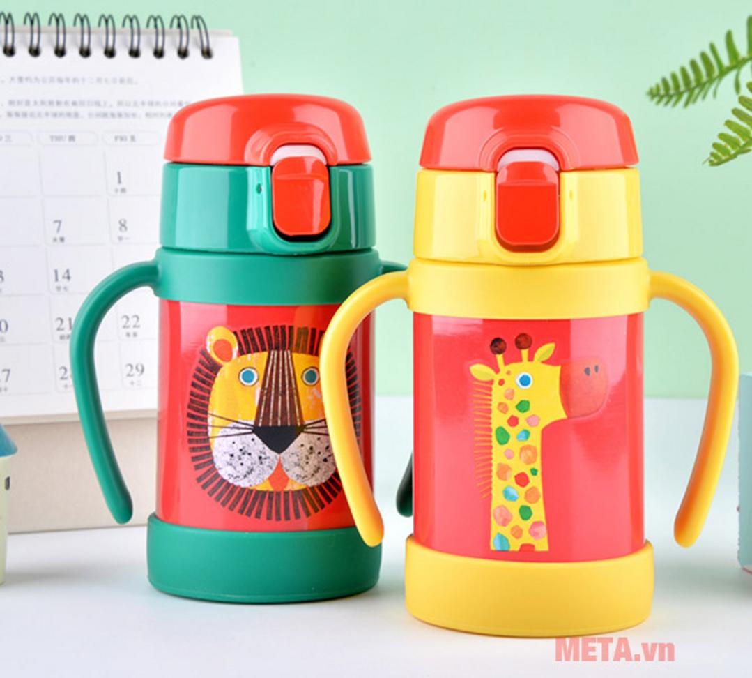 Dung tích 280ml gọn nhẹ, phù hợp cho bé nhỏ.