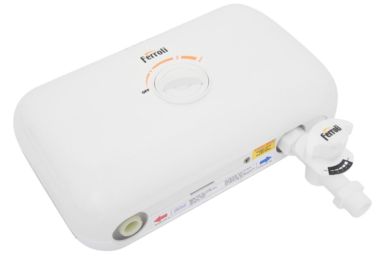 ELCB và IPX4 là bộ đôi quan trọng để dùng an tâm trong phòng tắm.