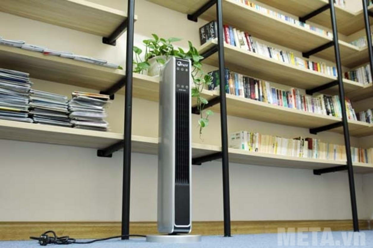 Công nghệ PTC Ceramic giúp làm ấm nhanh và ổn định.