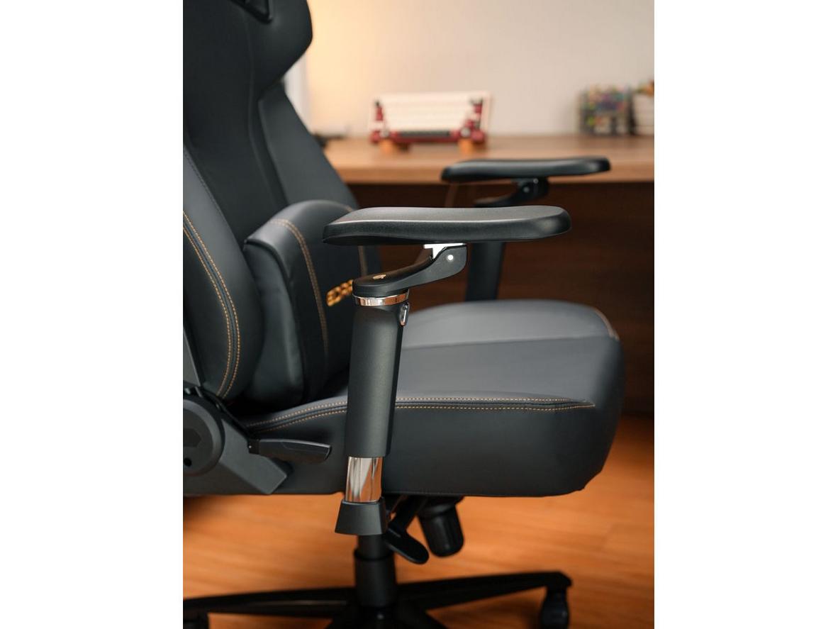 Tổng thể EDRA EGC2026LUX Nappa cho cảm giác sang trọng và đậm chất flagship.