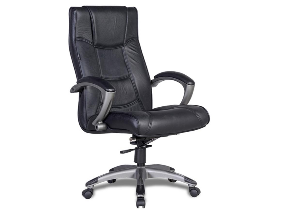 Form ghế lớn và lưng cao giúp SG912 tạo cảm giác quyền uy, phù hợp không gian lãnh đạo.