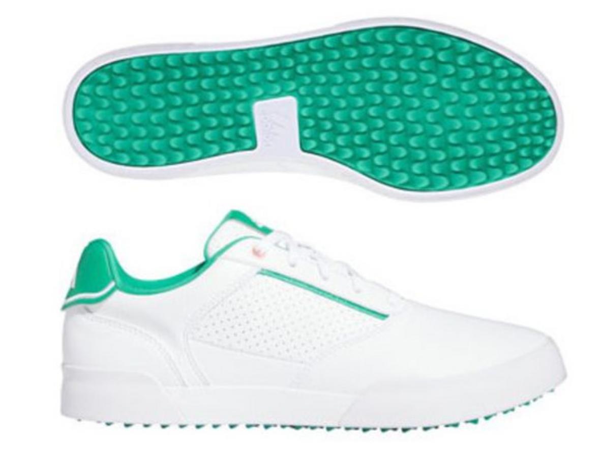 Giày golf Adidas Retrocross GV6912 spikeless, dễ phối trên sân và khi đi lại hằng ngày.