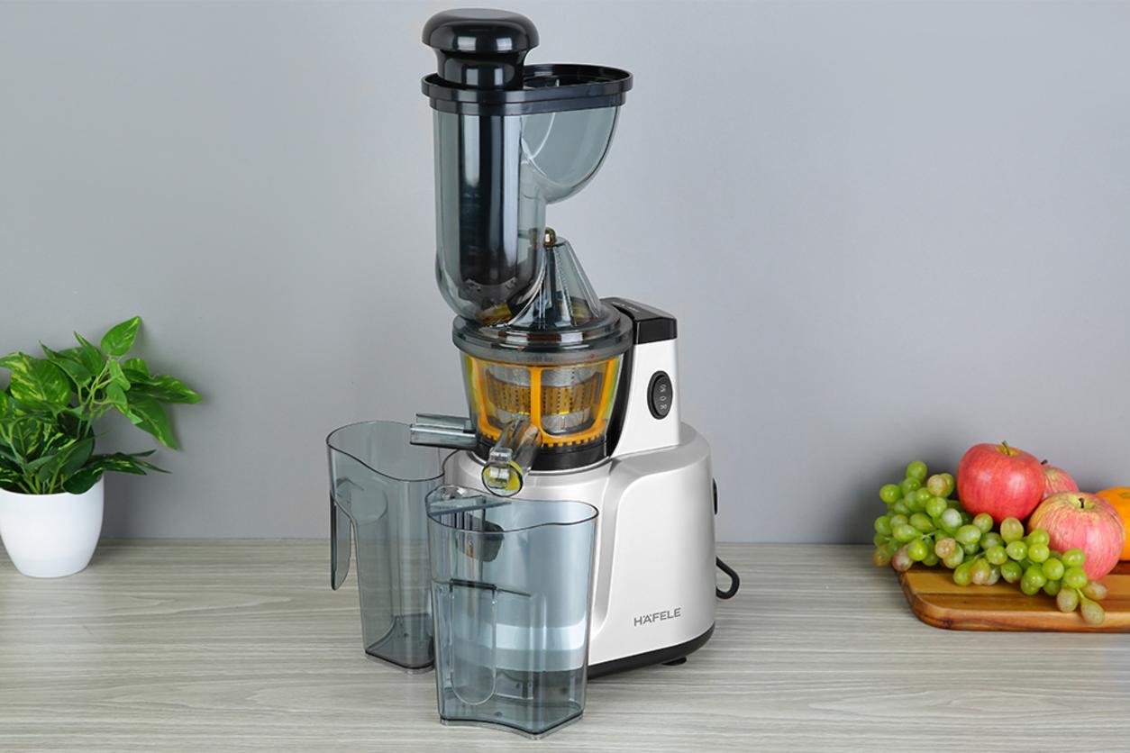 Họng tiếp nguyên liệu lớn giúp giảm công sơ chế
