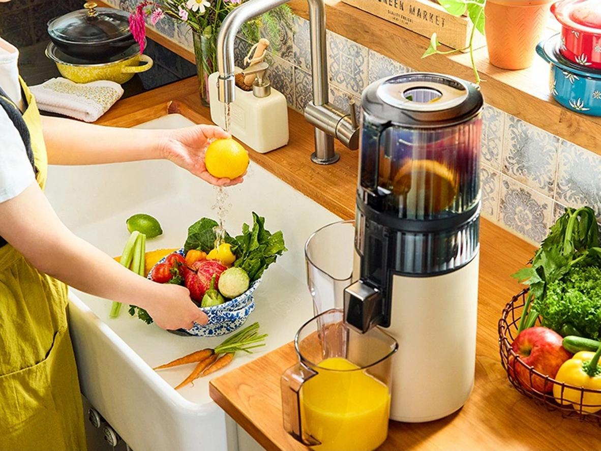 Thiết kế all-in-one và vật liệu cao cấp giúp vệ sinh nhanh.