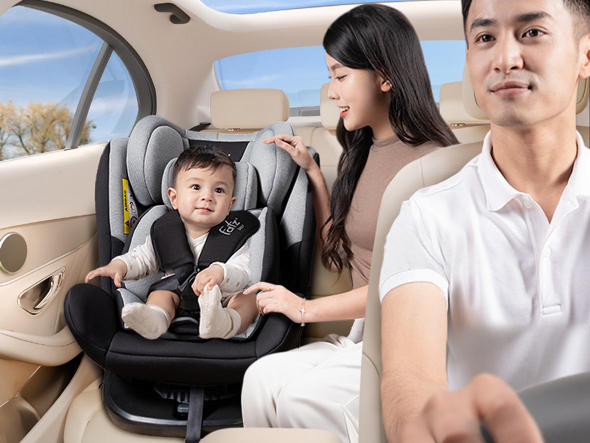 ISOFIX + Top Tether giúp ghế cố định chắc chắn hơn.