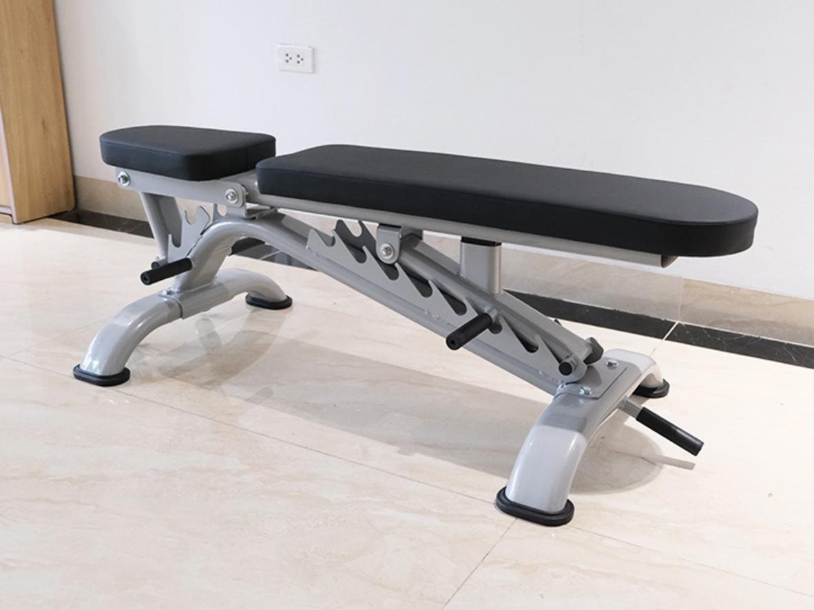 Khung thép sơn tĩnh điện giúp tăng độ bền và tính ổn định.