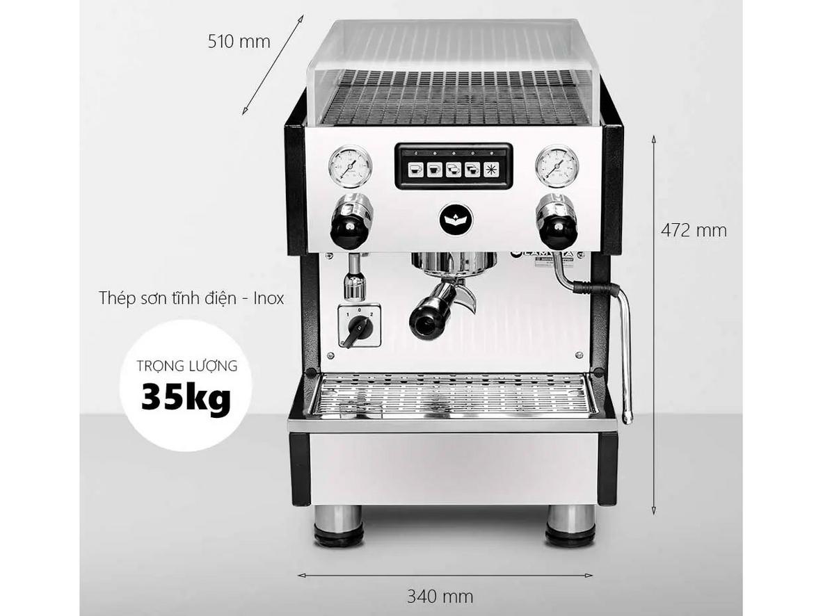 Công suất 3.200W hỗ trợ gia nhiệt nhanh và duy trì hiệu suất pha ổn định.