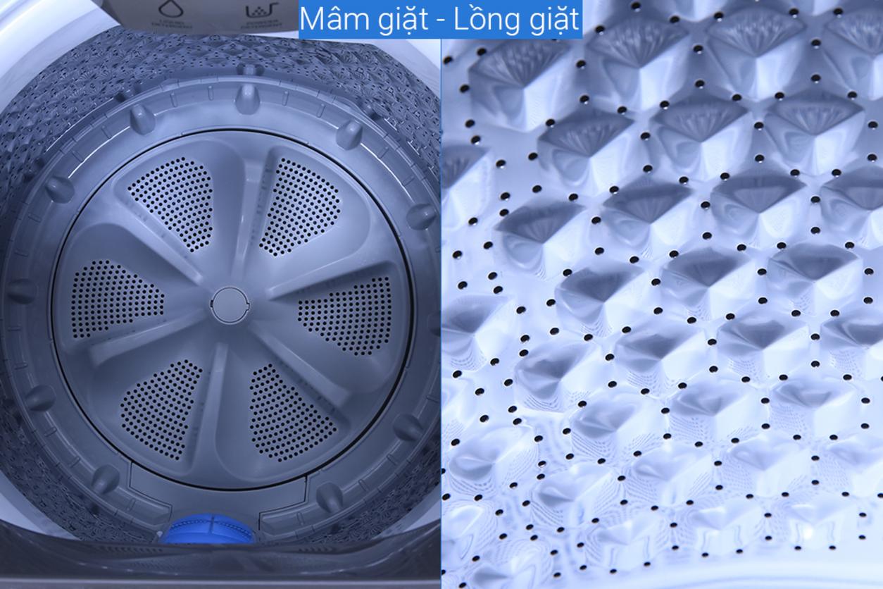 Lồng giặt ngôi sao pha lê hỗ trợ giặt sạch và giảm sờn vải trong quá trình sử dụng.