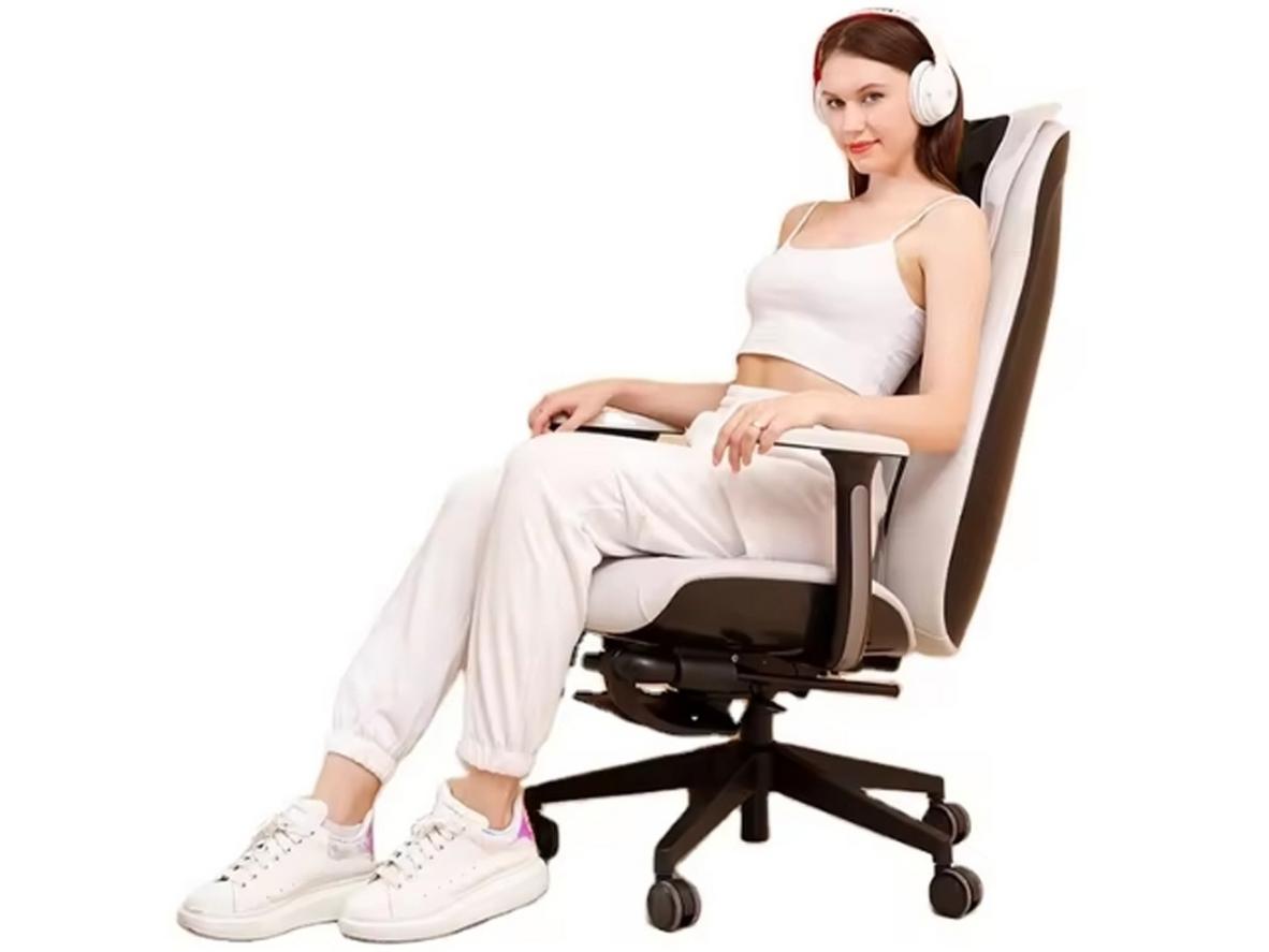 Massage toàn thân cho cảm giác thư giãn ngay tại chỗ ngồi.