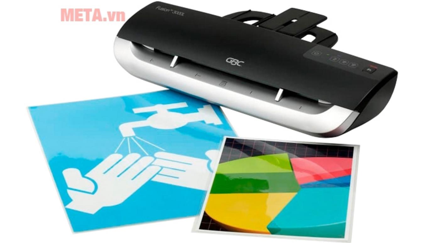 Màn hình LCD và 2 rollers cho trải nghiệm vận hành dễ dàng