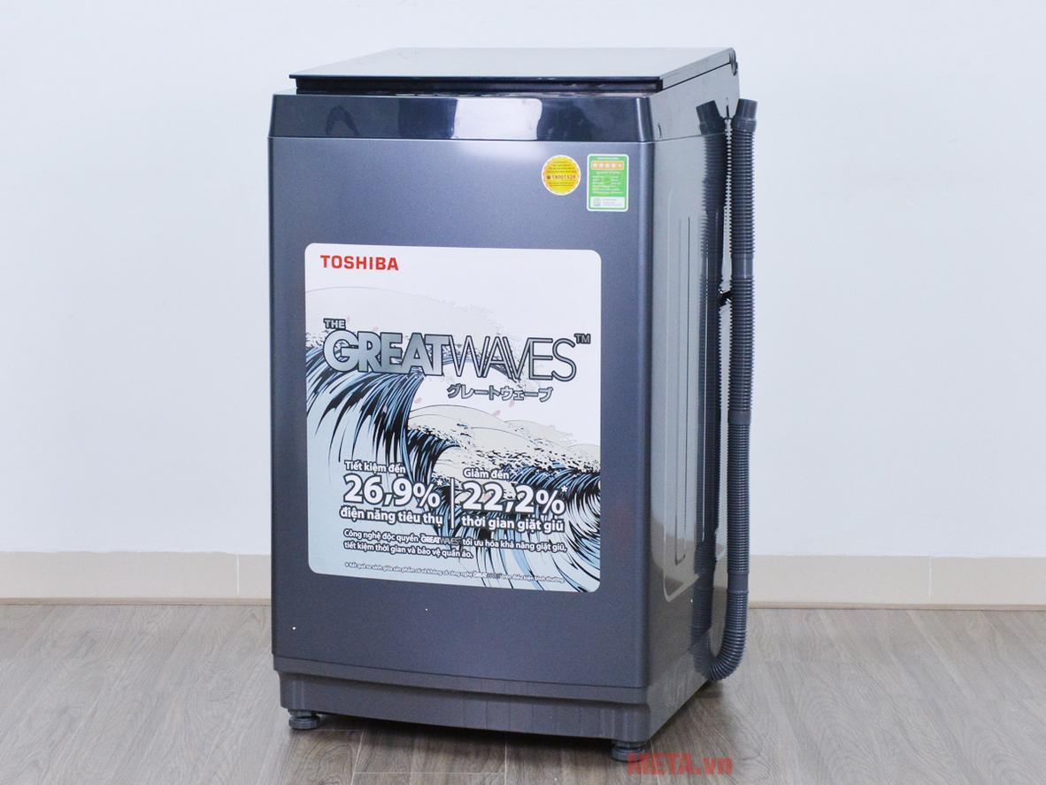 Máy giặt lồng đứng Toshiba 10kg AW-M1100JV(MK) phù hợp gia đình Việt 5–7 người.