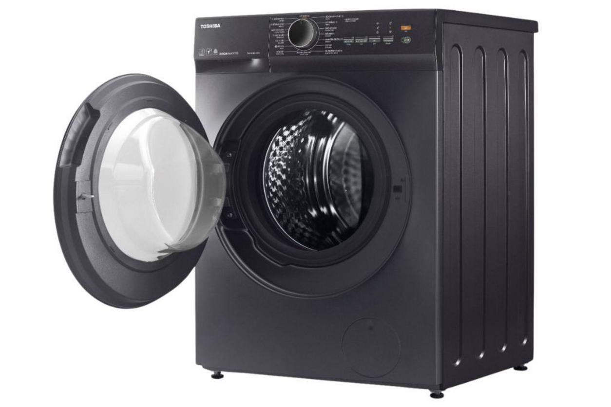 Bảng điều khiển hiện đại giúp thao tác giặt sấy thuận tiện hơn mỗi ngày.