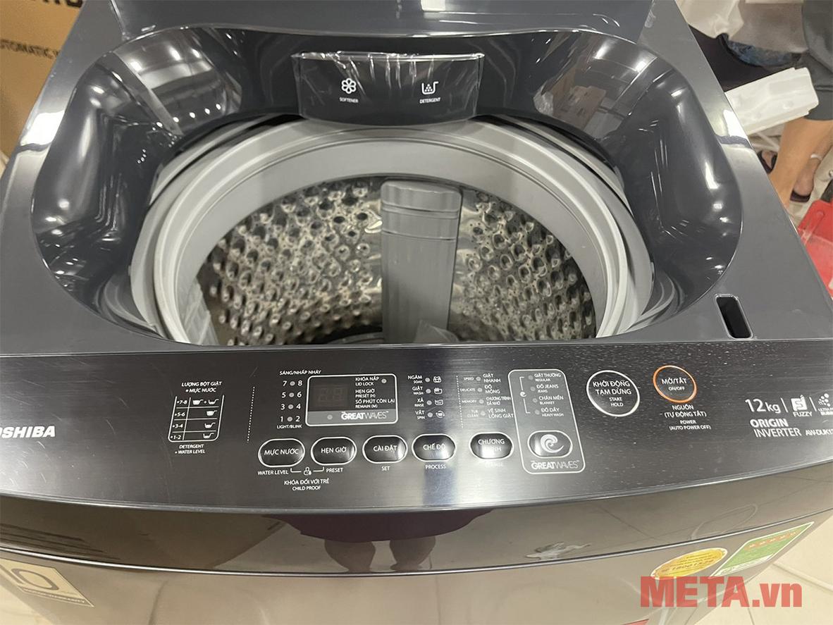 Thiết kế hiện đại, dễ thao tác hằng ngày.