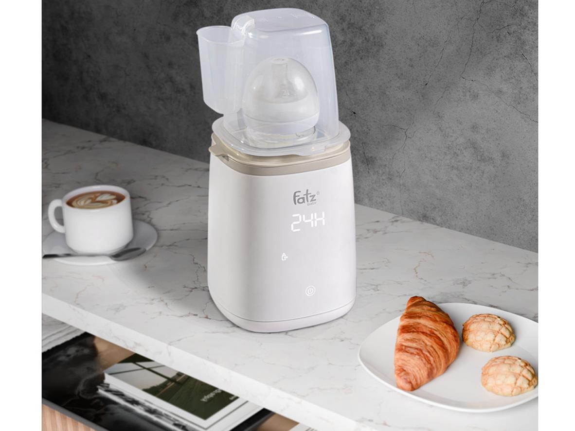 Máy hâm sữa & tiệt trùng siêu tốc Mono 15 Plus FB3006LD nổi bật với thiết kế hiện đại, thao tác cảm ứng và 5 chế độ chăm bé tiện lợi.