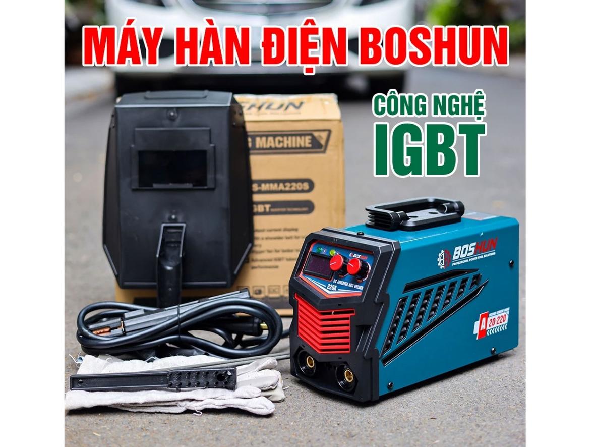 Trọng lượng nhẹ giúp máy dễ mang theo và làm việc linh hoạt hơn.