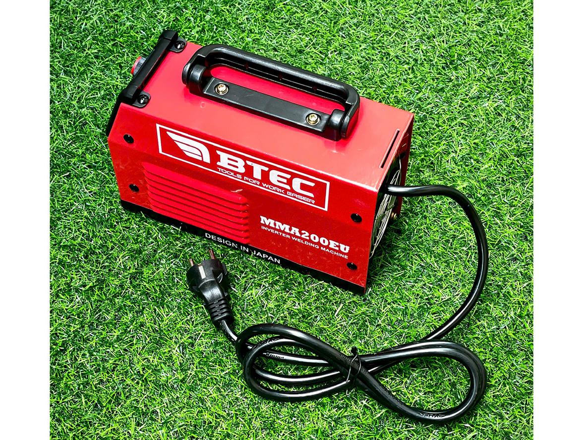 Công nghệ Inverter + IGBT giúp hồ quang ổn định và dễ mồi lửa hơn.
