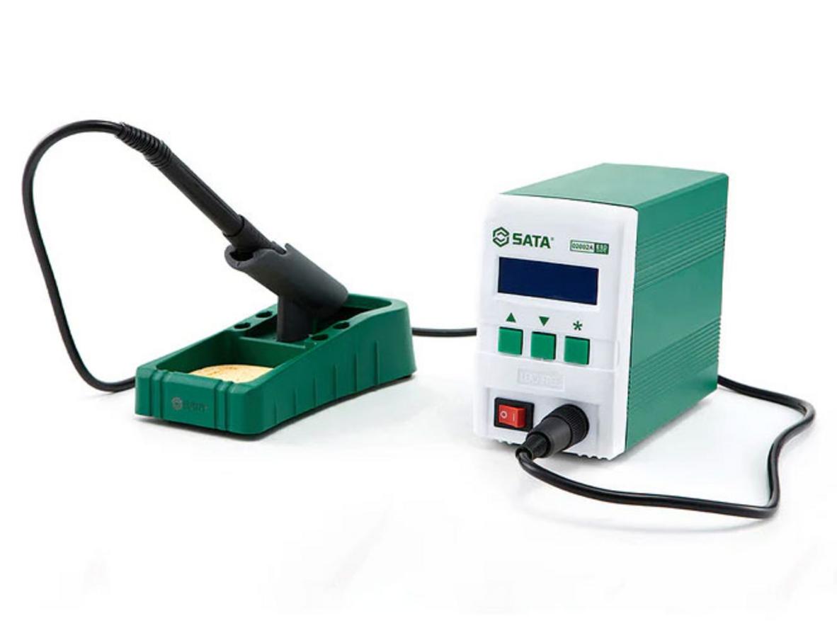 Máy hàn chì Sata 02002A - 90W với thiết kế gọn, màn hình rõ và tay hàn chắc chắn.