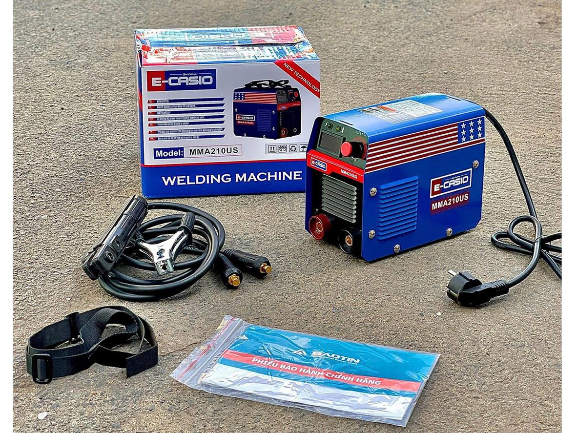Thiết kế mini nhưng vẫn đáp ứng tốt nhu cầu hàn phổ thông và bán chuyên.