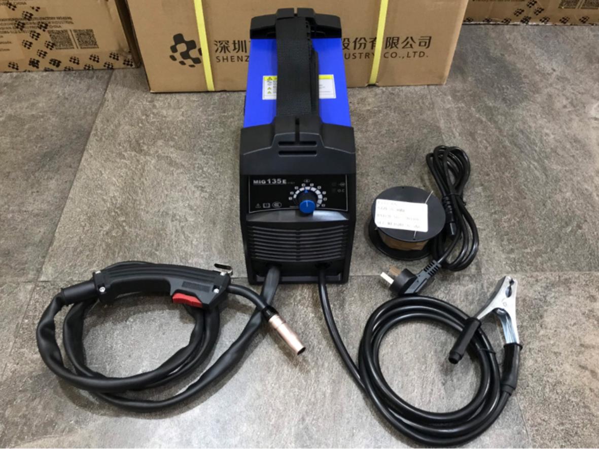 Công suất 2.1 kVA phù hợp nhu cầu hàn dân dụng và cơ khí nhẹ.