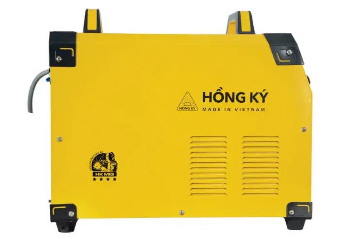 Nguồn điện 3 pha 380V và dòng hàn 250A giúp máy vận hành ổn định trong xưởng.