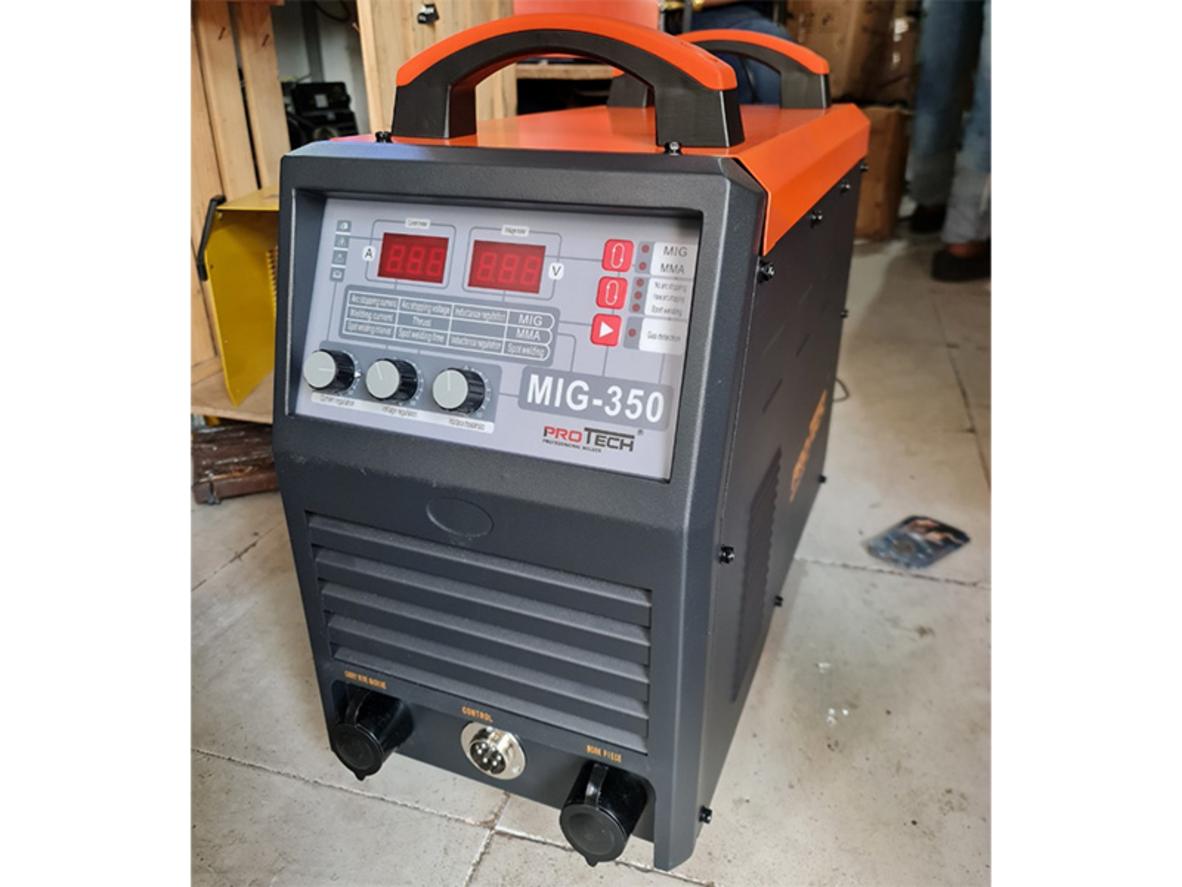 Cấu hình công nghiệp giúp MIG350 vận hành ổn định trong xưởng.