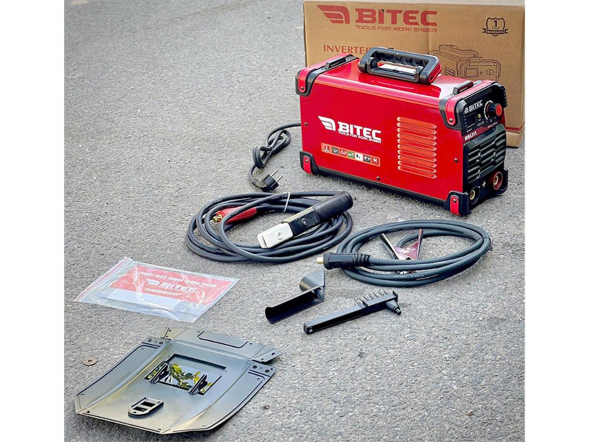 Dải dòng 30A - 315A giúp máy xử lý tốt nhu cầu hàn nặng.