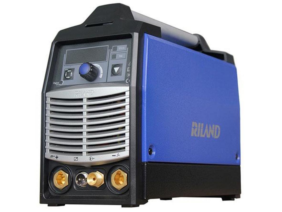Máy hàn Tig Riland TIG 250PGDM gọn nhẹ, phù hợp hàn inox mỏng và di chuyển công trình.