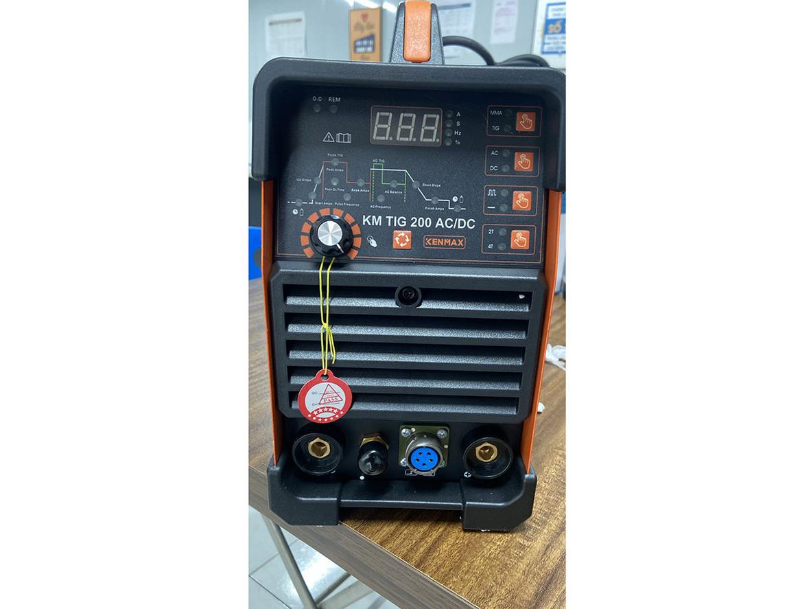 Kenmax KM TIG200 AC/DC kiểm soát nhiệt tốt khi hàn inox, nhôm và thép mỏng.