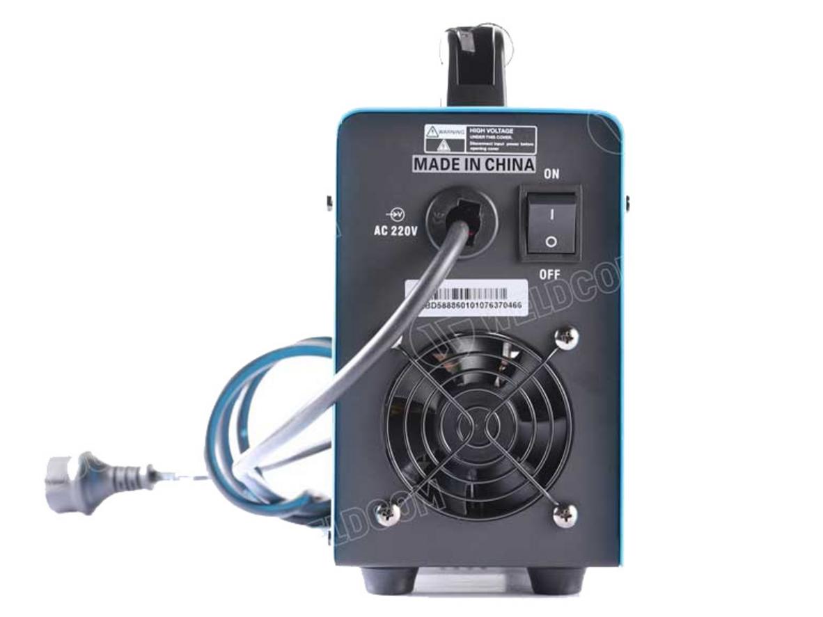 ZARC 2500E cho mối hàn ổn định, phù hợp công việc sửa chữa nhẹ.