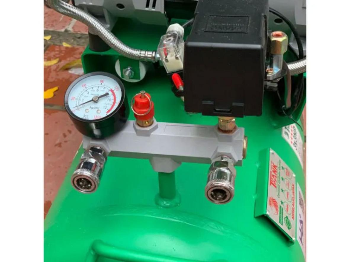 Tổng quan Máy nén khí không dầu giảm âm Tupank TAK-110KD